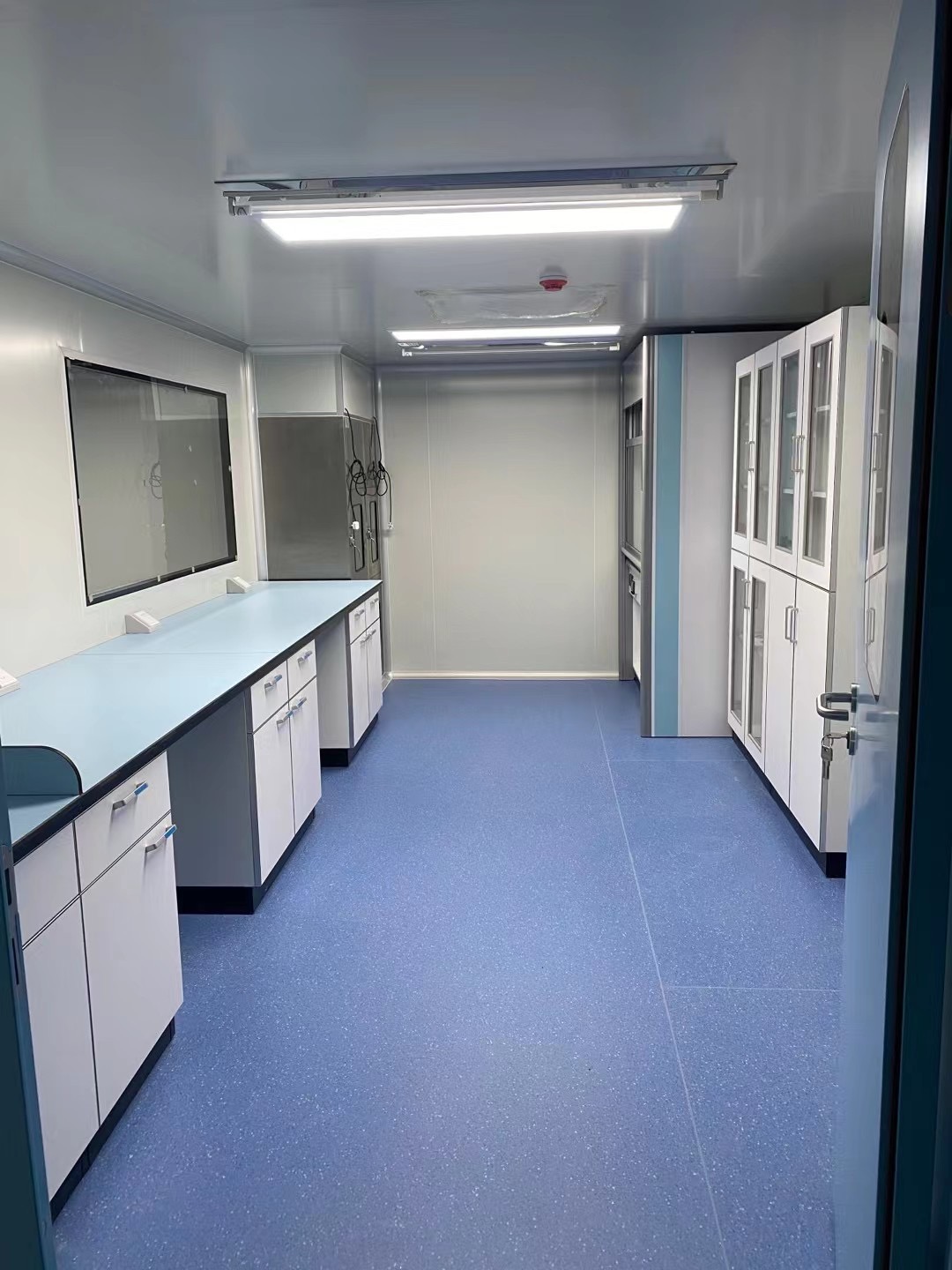 祝賀廣州君鴻凈化承接廣東省某婦幼保健院PCR實驗室裝修工程服務。(圖1)